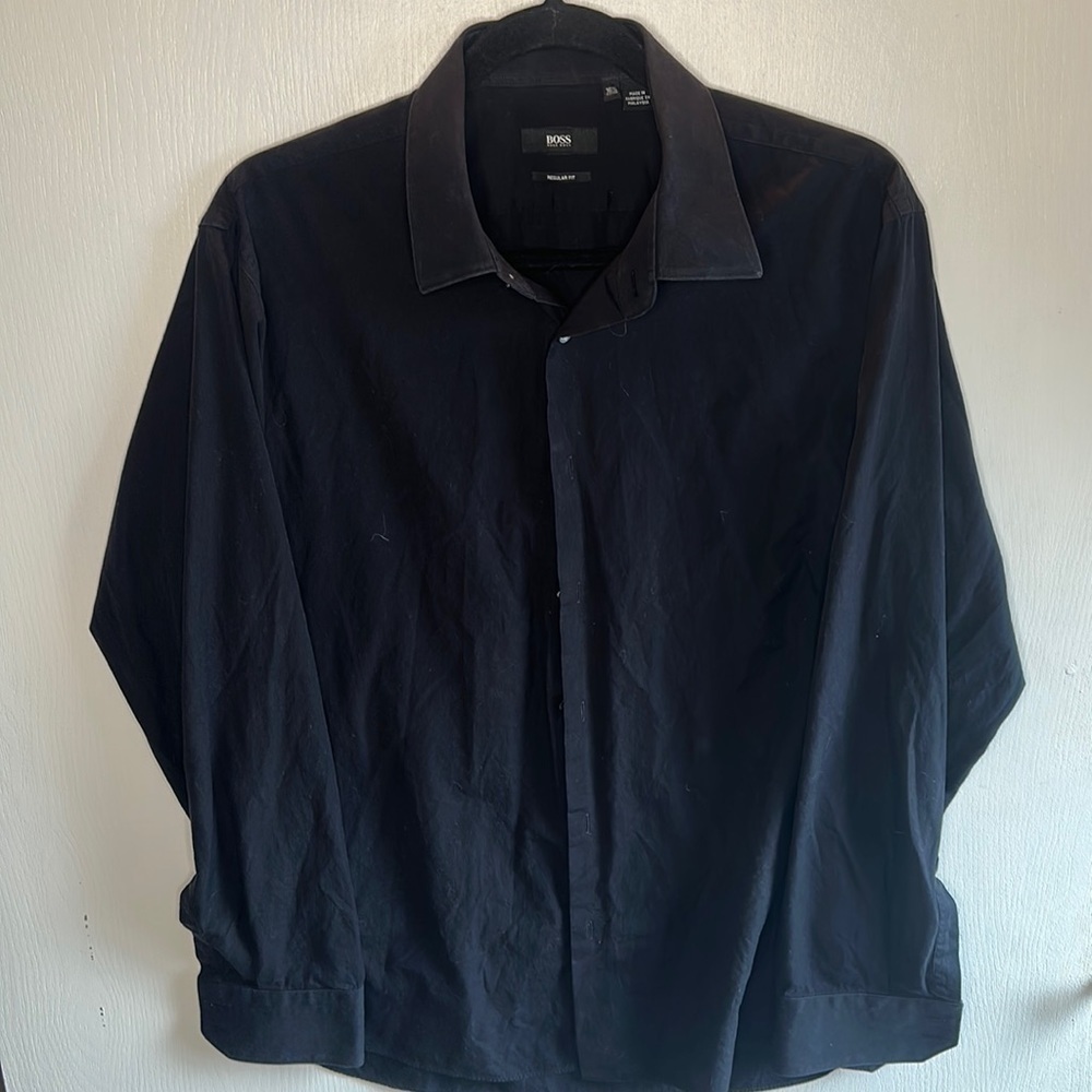 HUGO BOSS DRESS SHIRT !